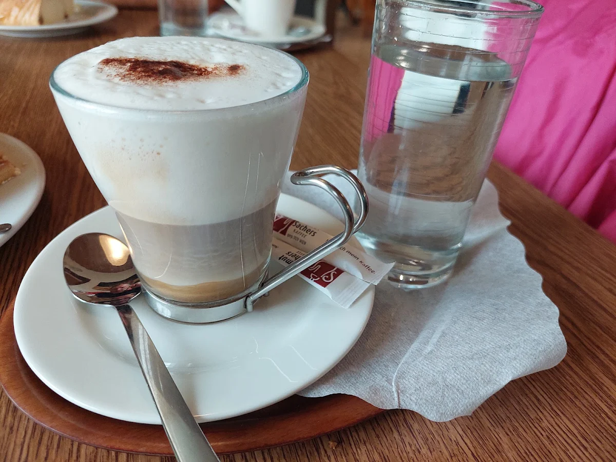 Essen und Trinken photo 3
