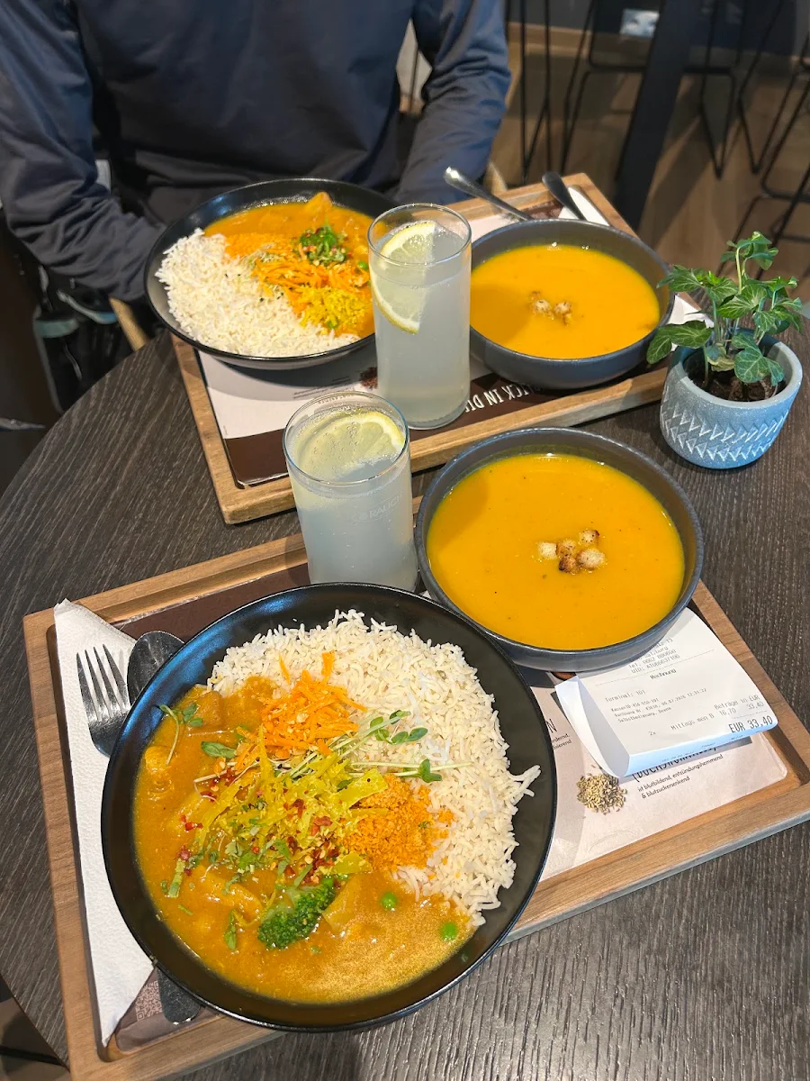 Essen und Trinken photo 2