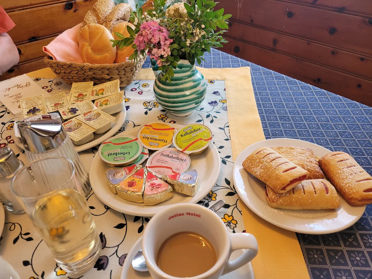Essen und Trinken photo 2