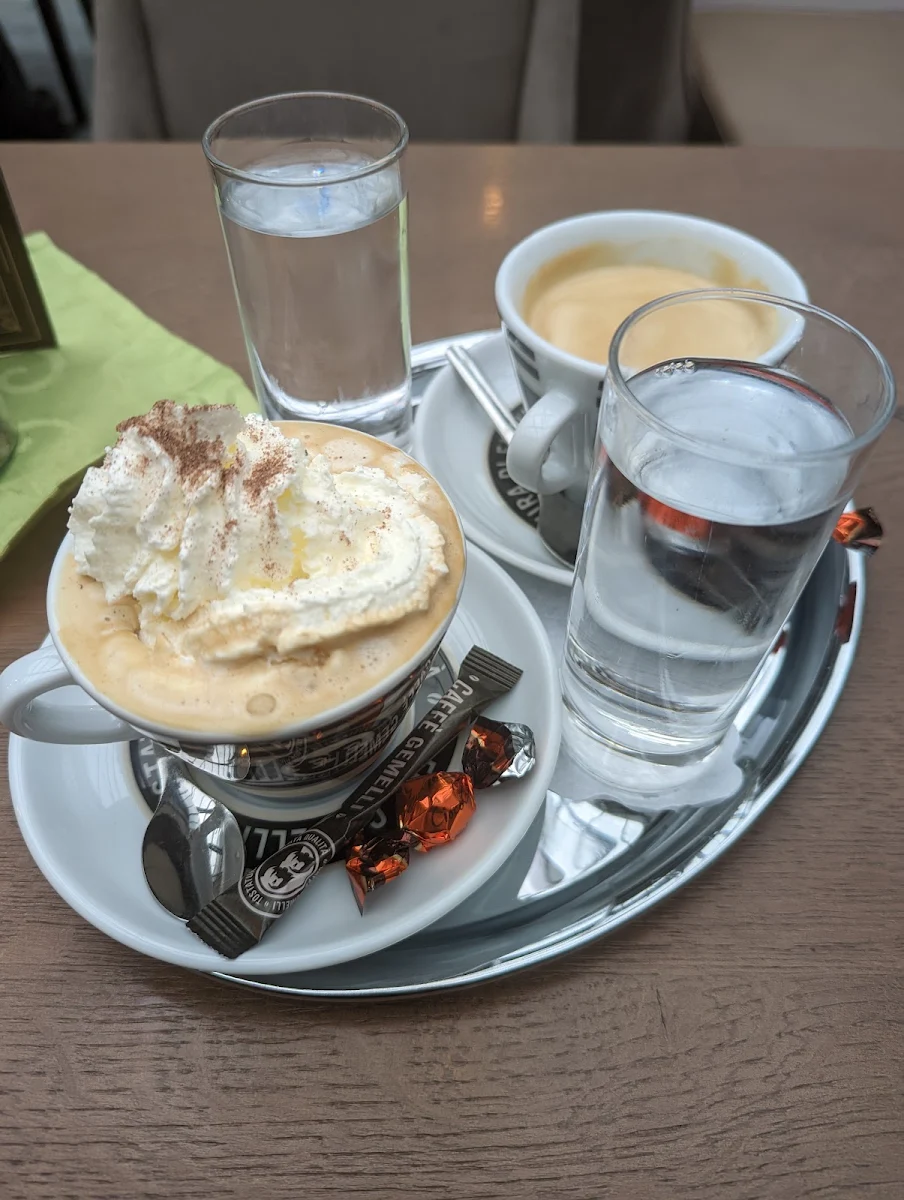 Essen und Trinken photo 1