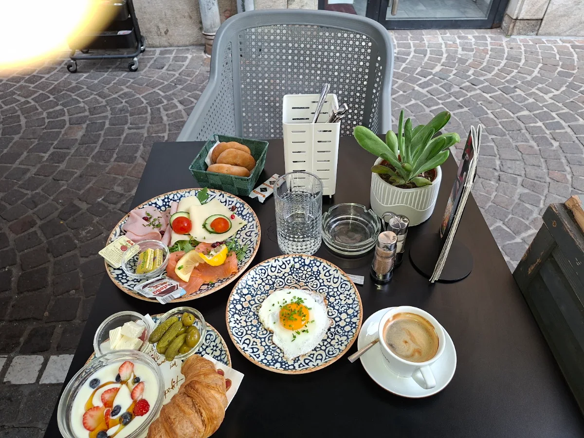 Essen und Trinken photo 2