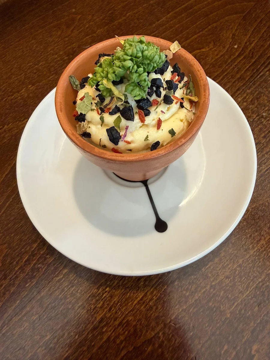 Essen und Trinken, VIVES - Bistro & Café
