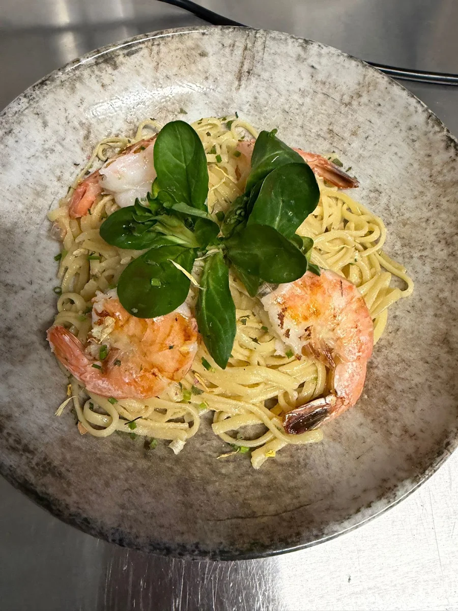 Essen und Trinken, VIVES - Bistro & Café