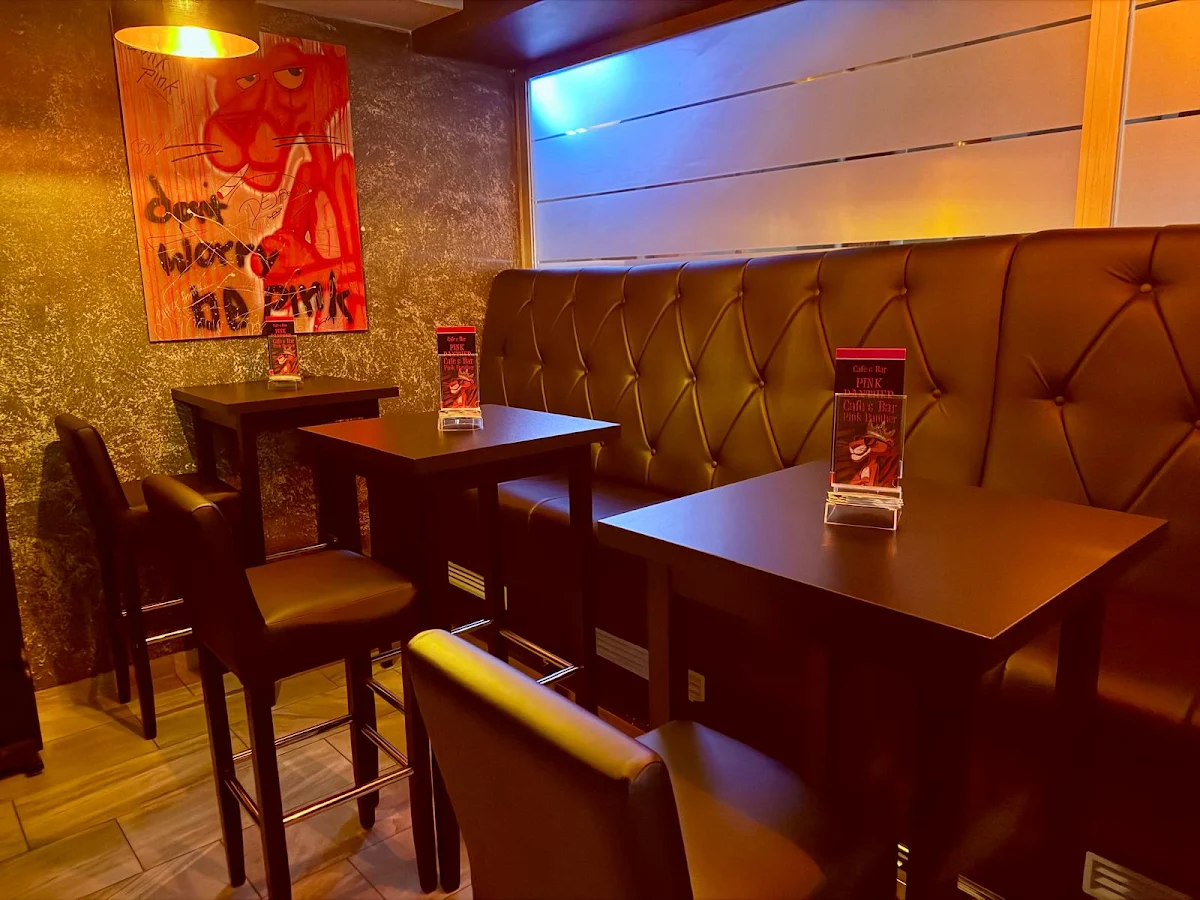 Cafe Bar Pink Panther Titelbild