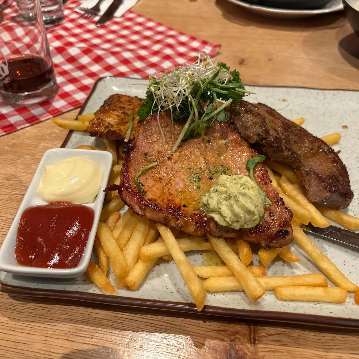 Essen und Trinken photo 3