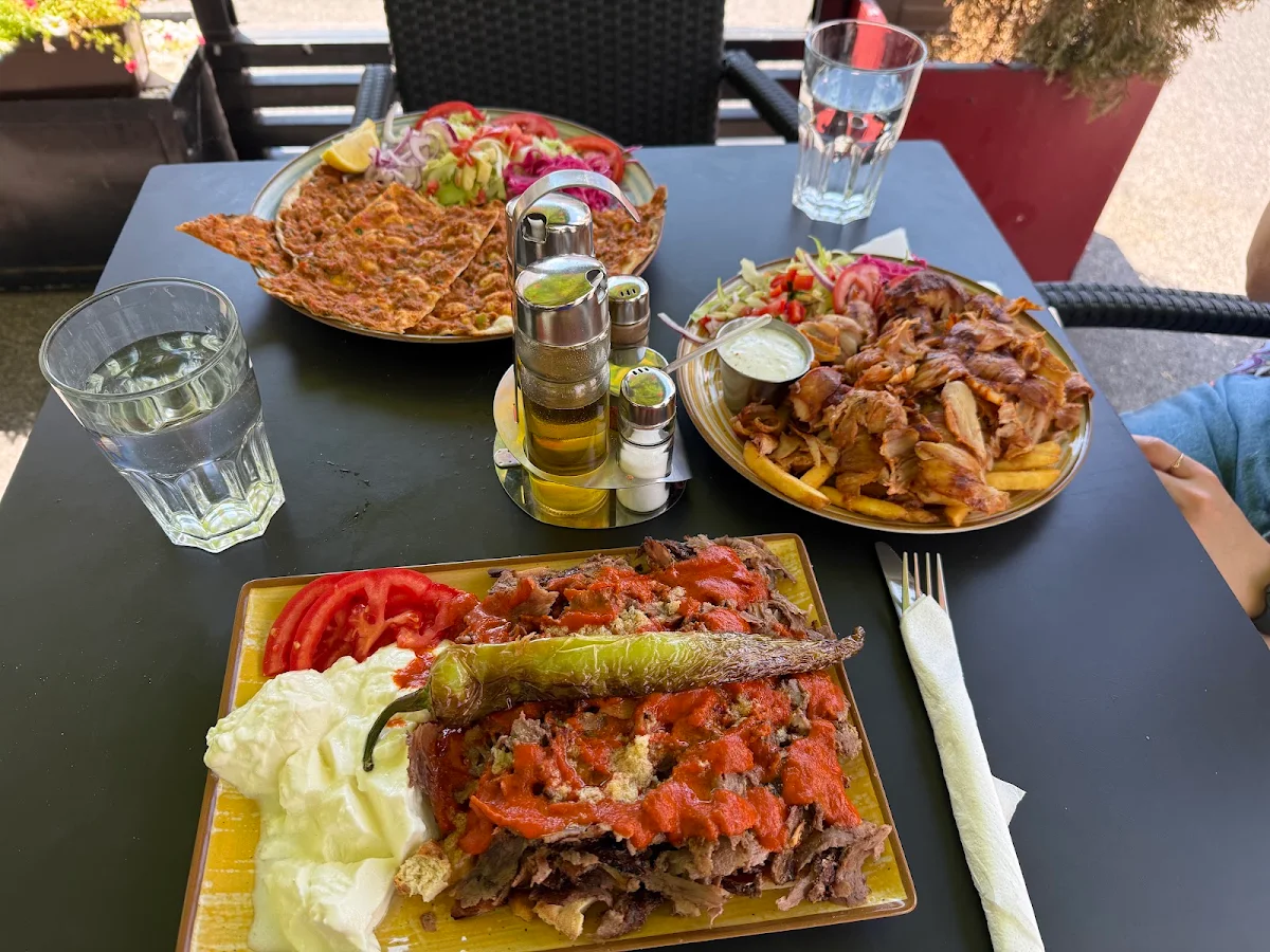 Essen und Trinken photo 3