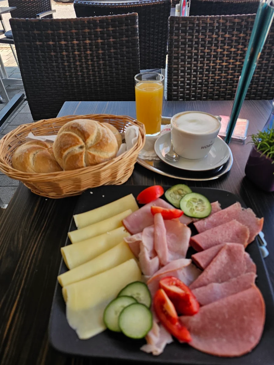 Essen und Trinken photo 2