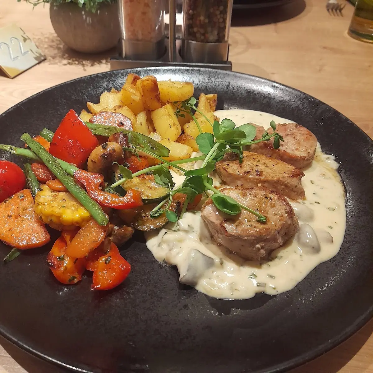 Essen und Trinken photo 2