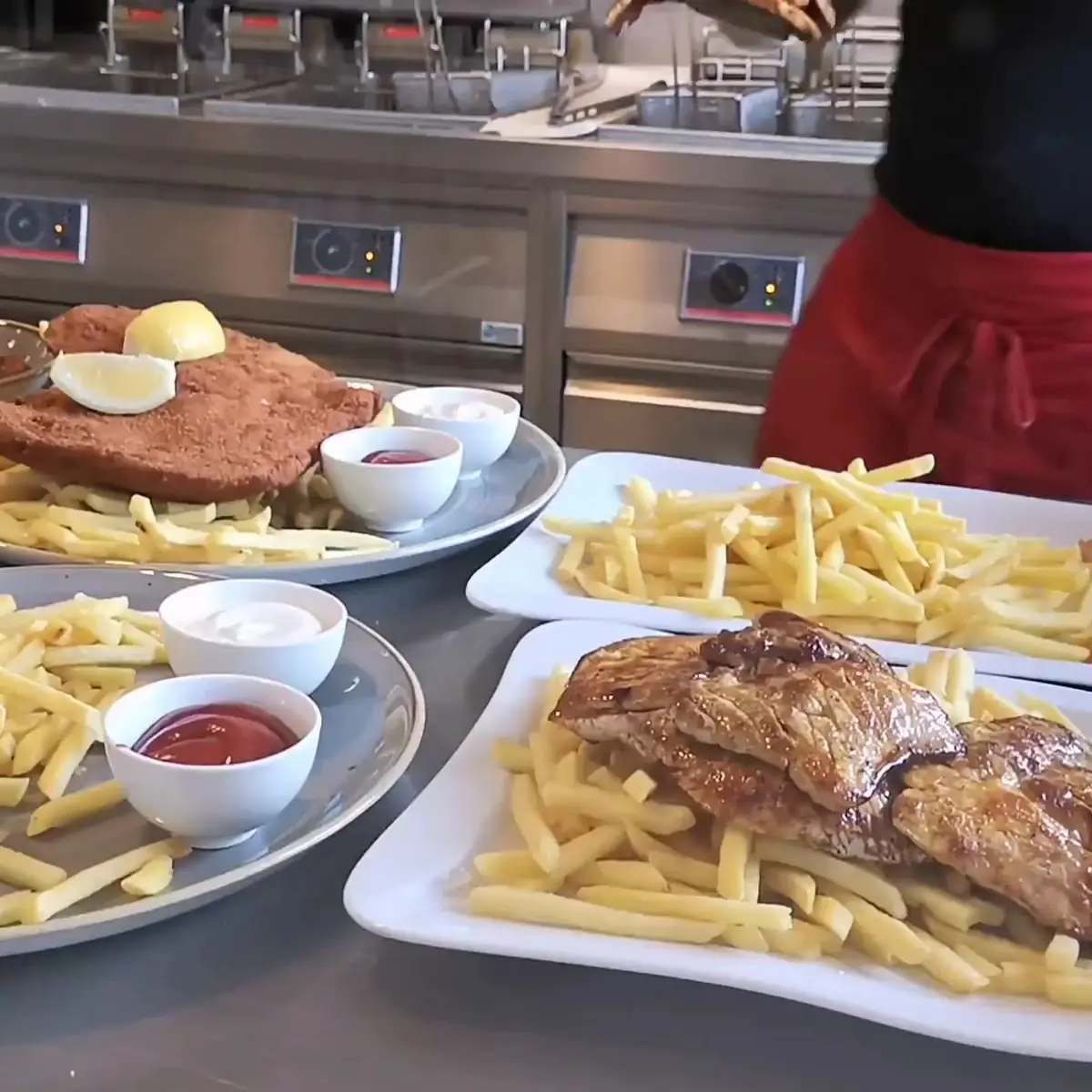 Essen und Trinken, Schnitzel-Bär Hohenems