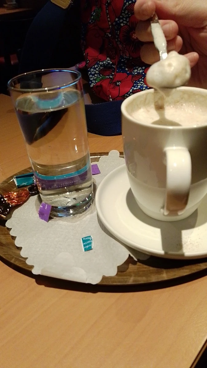 Essen und Trinken photo 1
