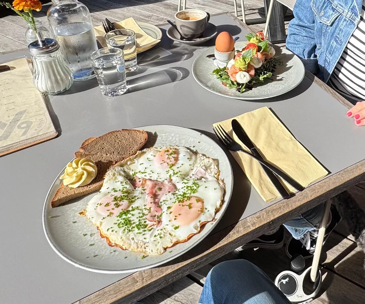 Essen und Trinken photo 3