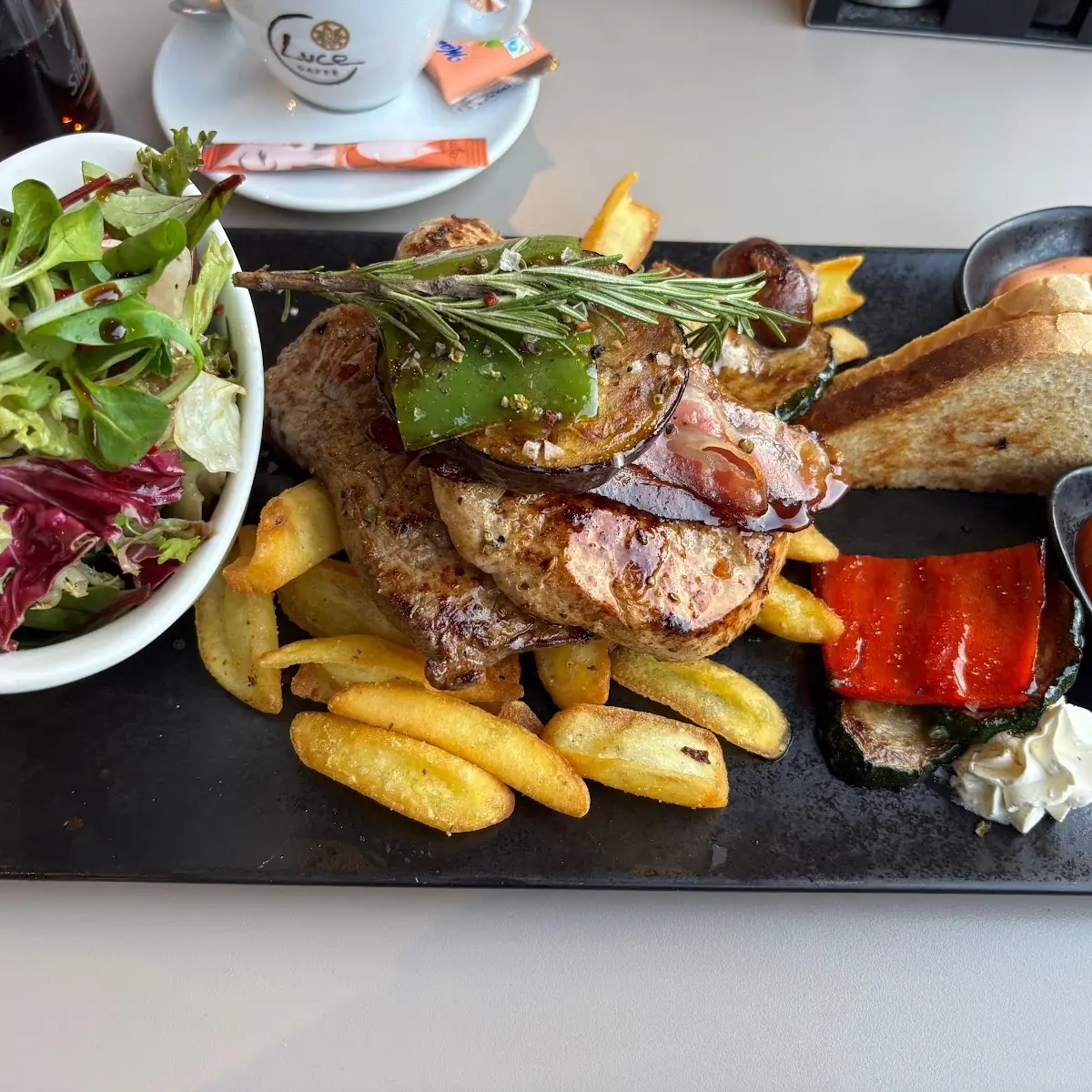 Essen und Trinken photo 2