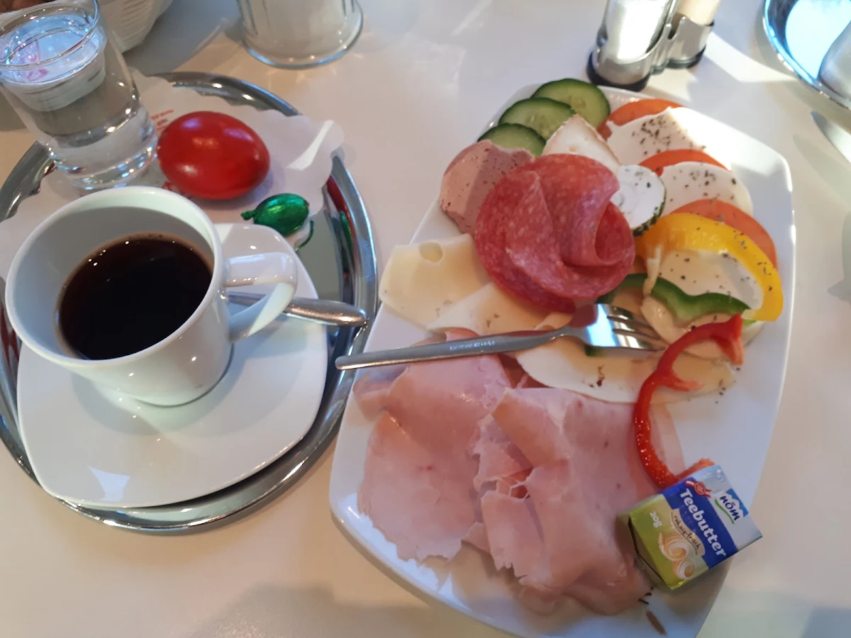 Essen und Trinken photo 1