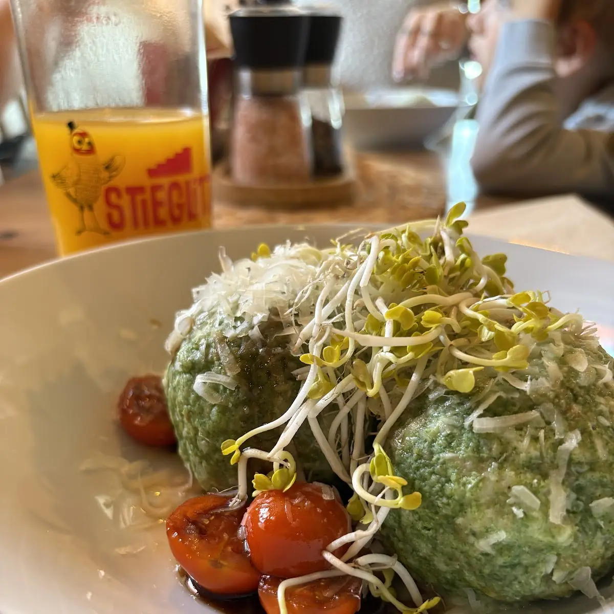 Essen und Trinken photo 2
