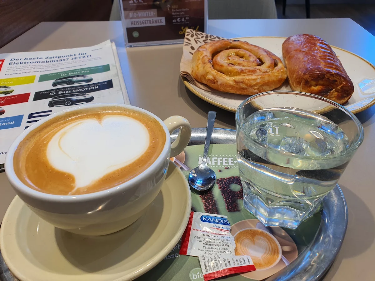 Essen und Trinken photo 3