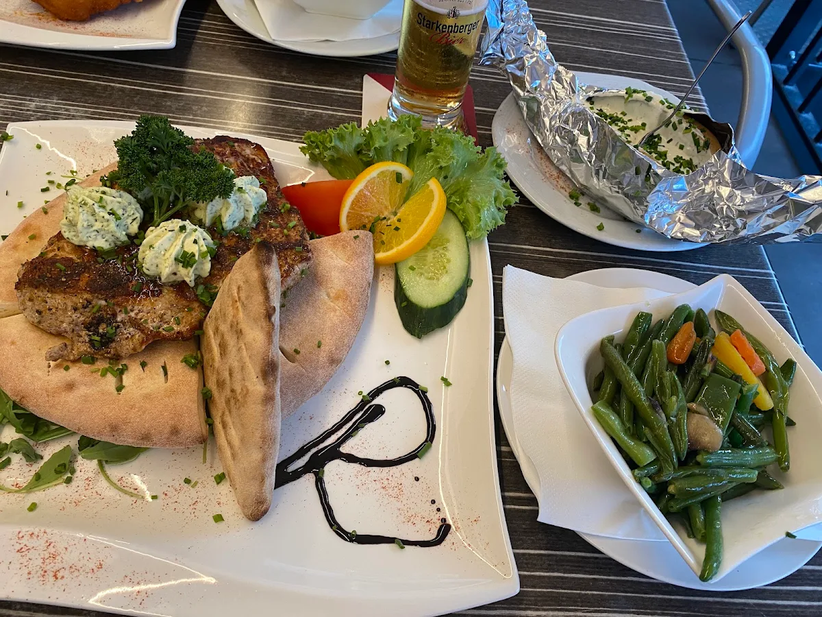 Essen und Trinken photo 2