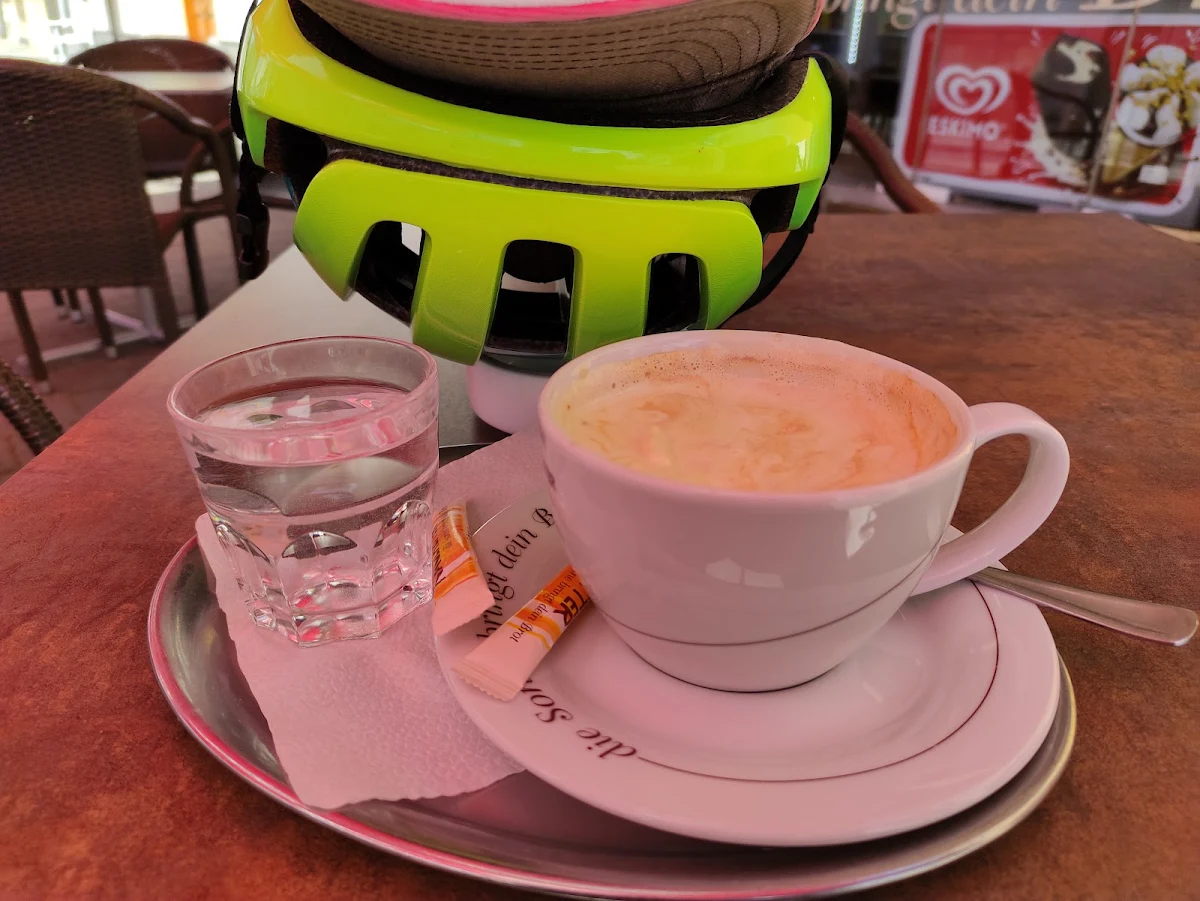Essen und Trinken photo 1