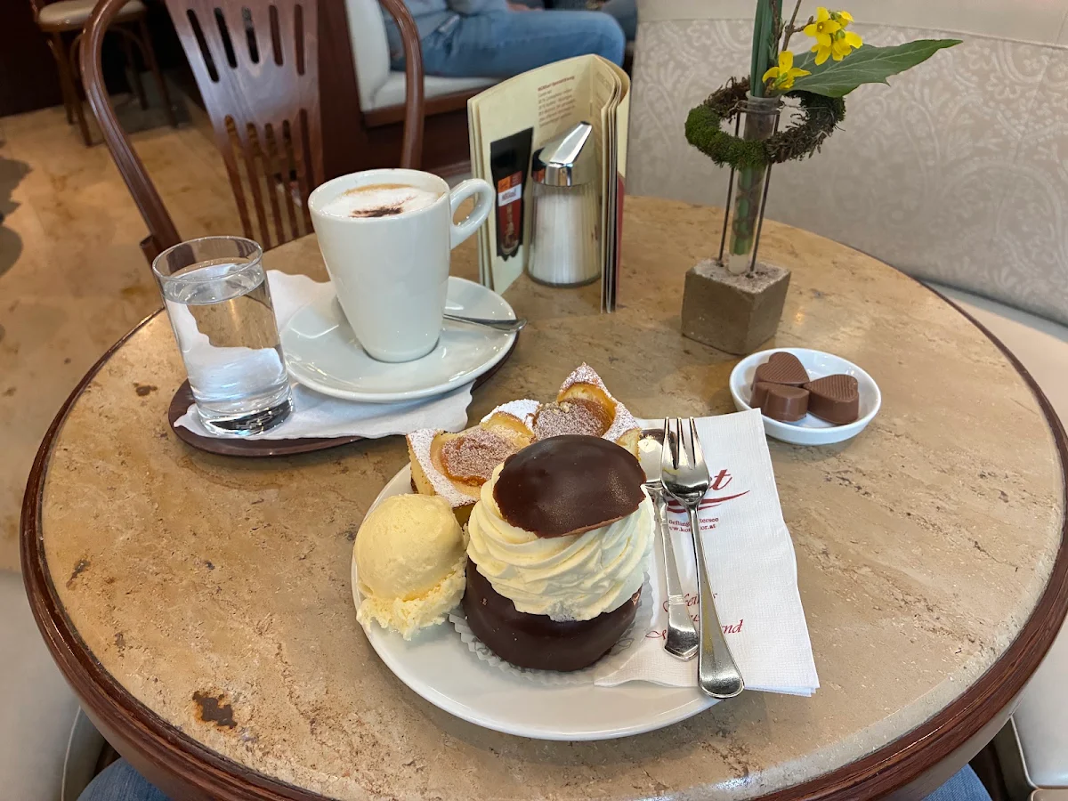 Essen und Trinken photo 1