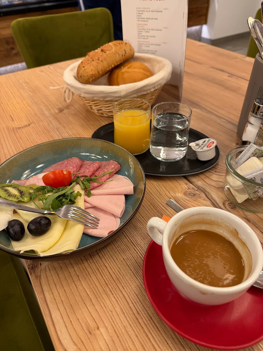 Essen und Trinken photo 2