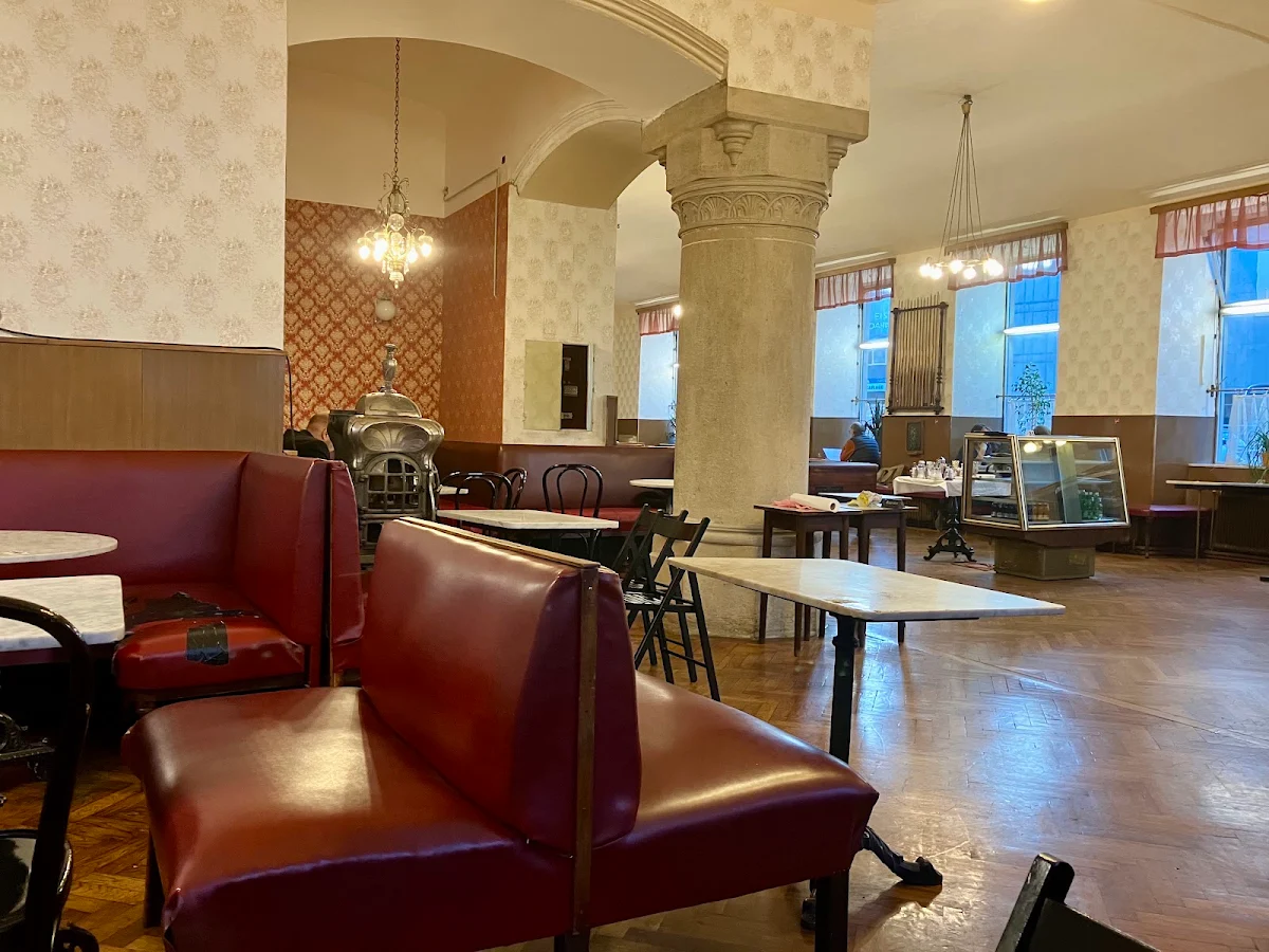 Cafe Heumarkt Titelbild