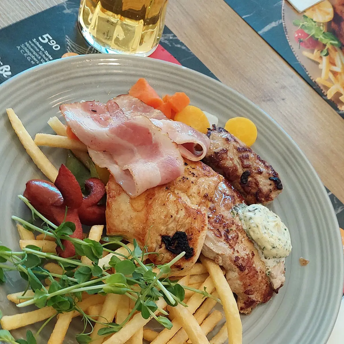 Essen und Trinken photo 3