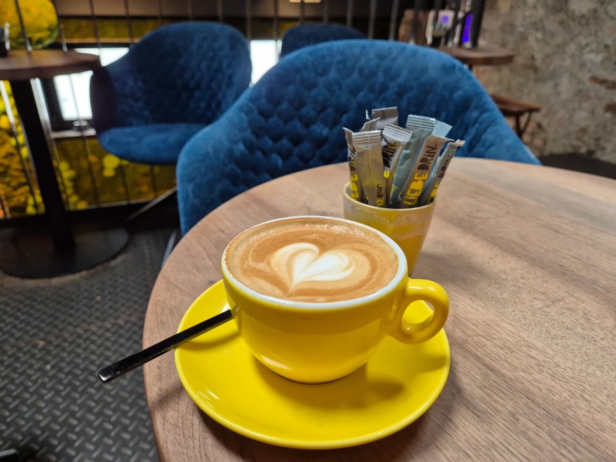Essen und Trinken, Röstbar - Barista Bar & Kaffeerösterei
