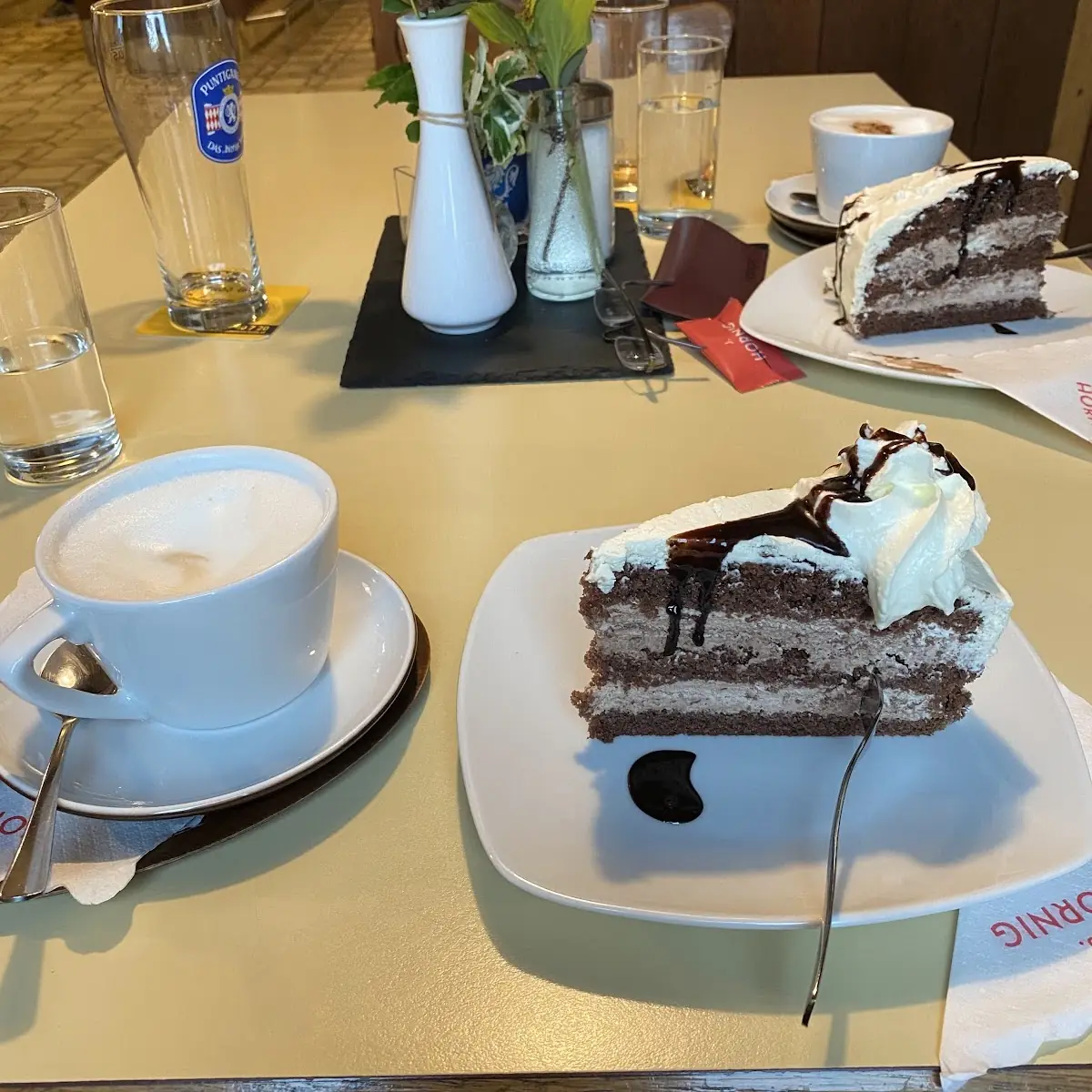 Essen und Trinken photo 2