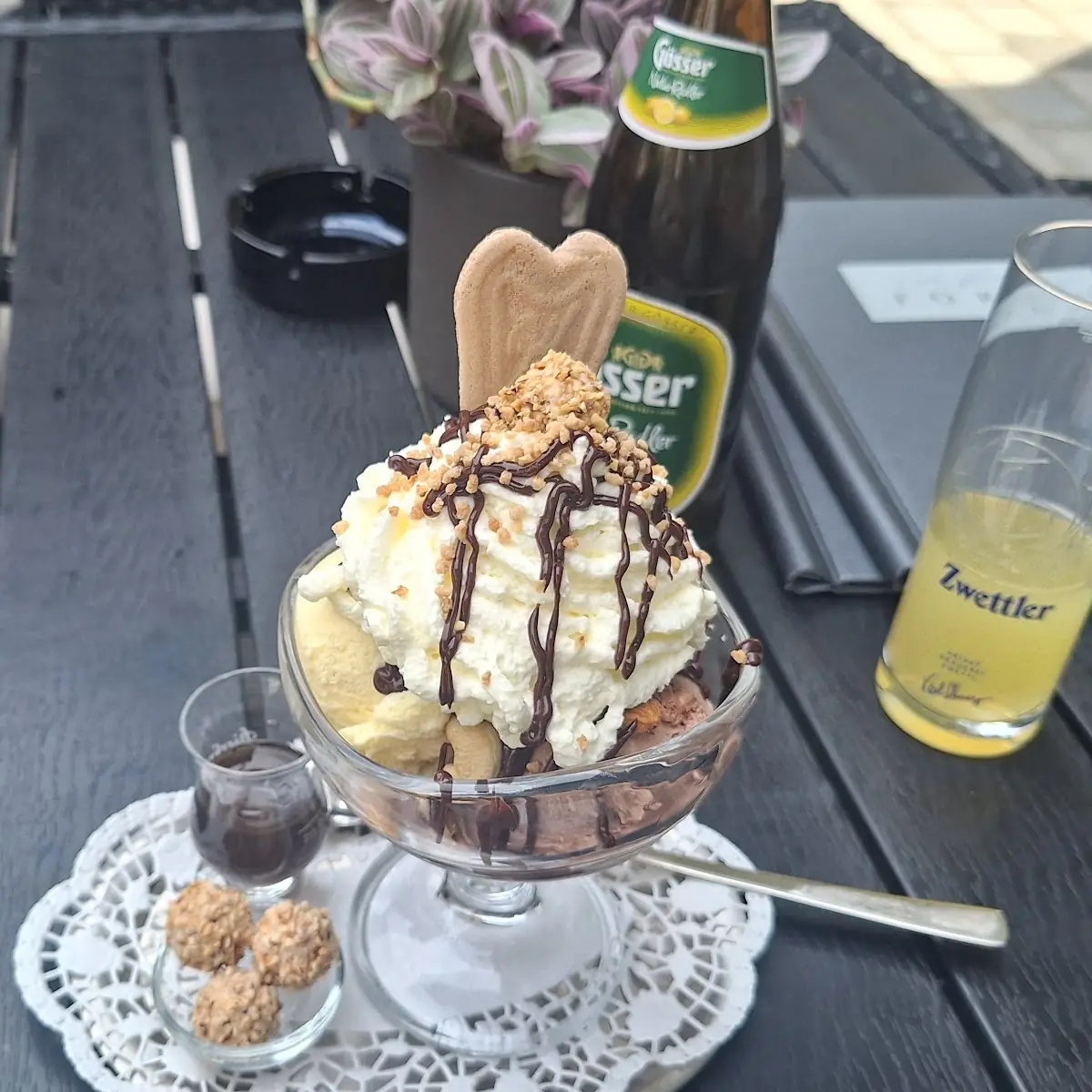 Essen und Trinken photo 3