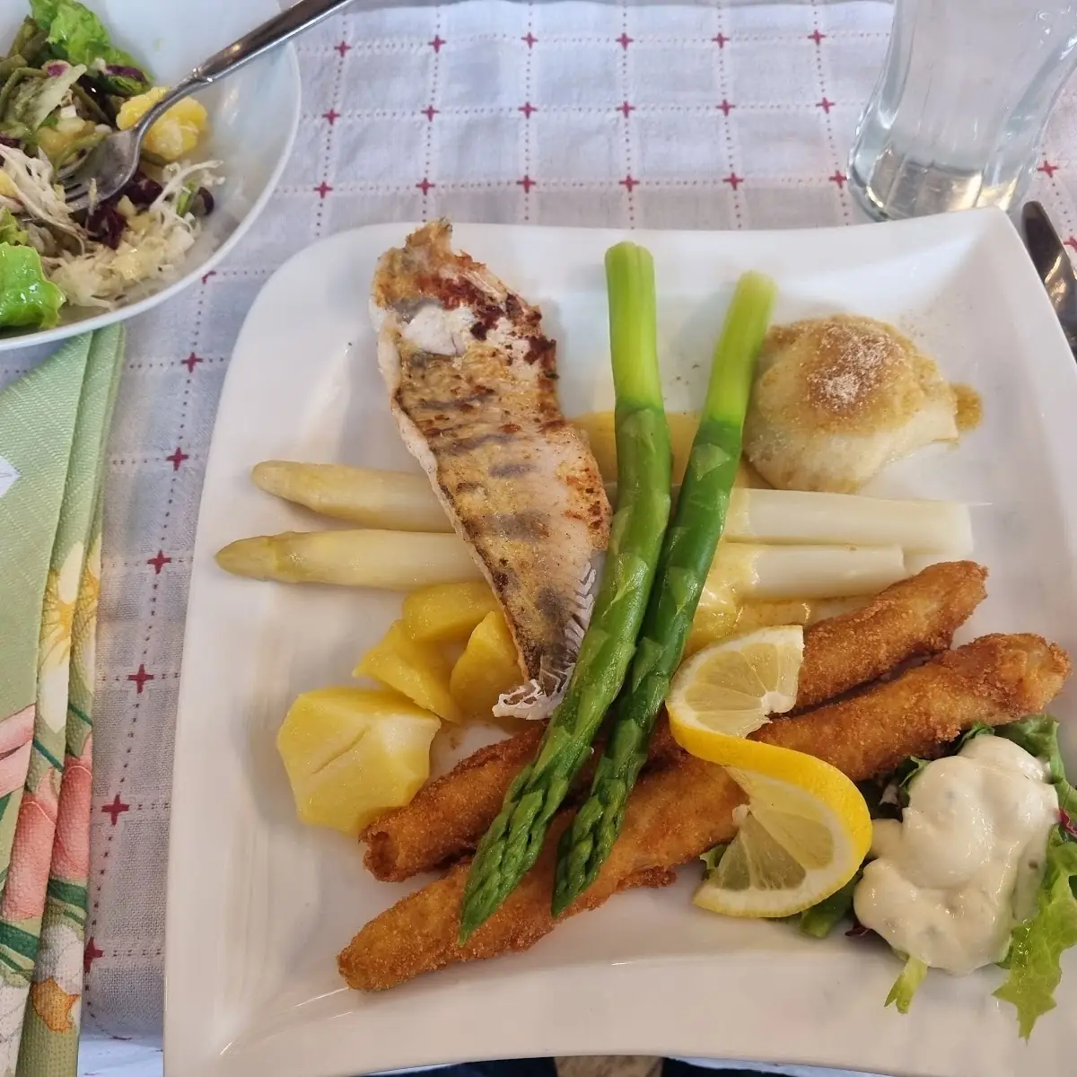 Essen und Trinken photo 3