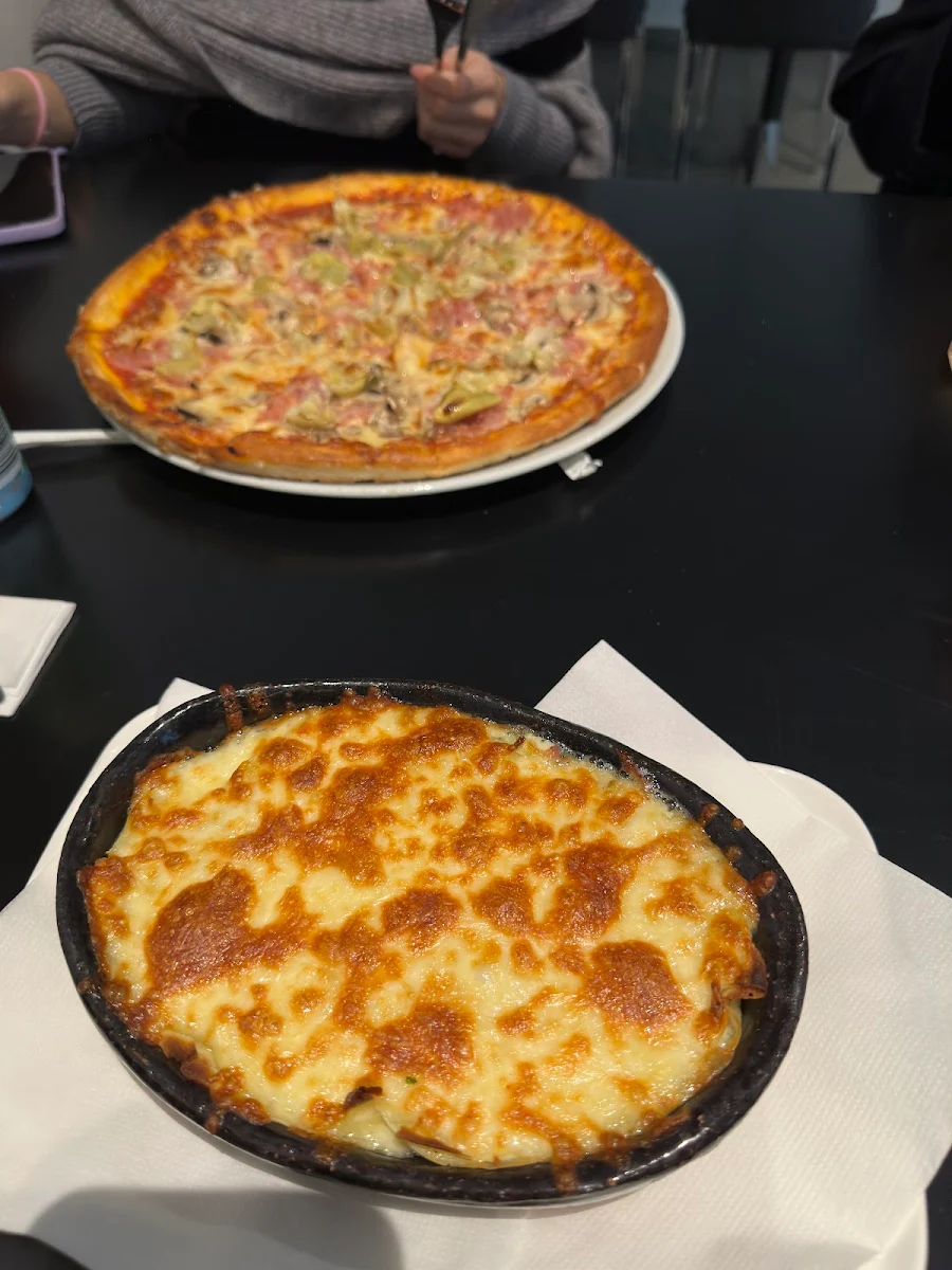 Essen und Trinken, The Flame Restaurant