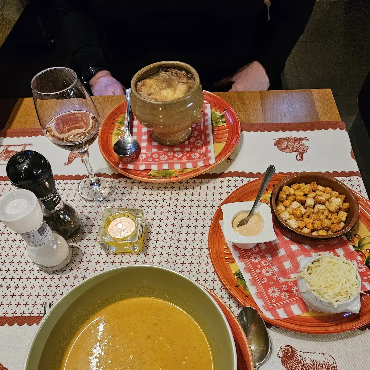 Essen und Trinken photo 3