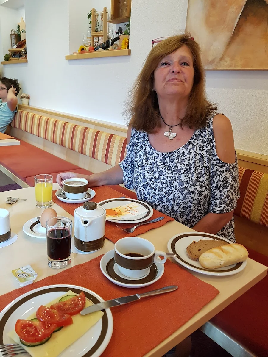 Essen und Trinken photo 2