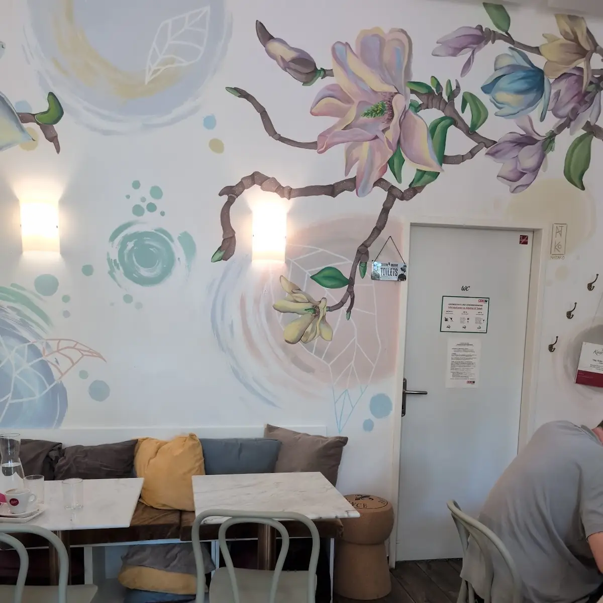 Atmosphäre, Four Beans Café 1020 - Speciality Coffee | Matcha