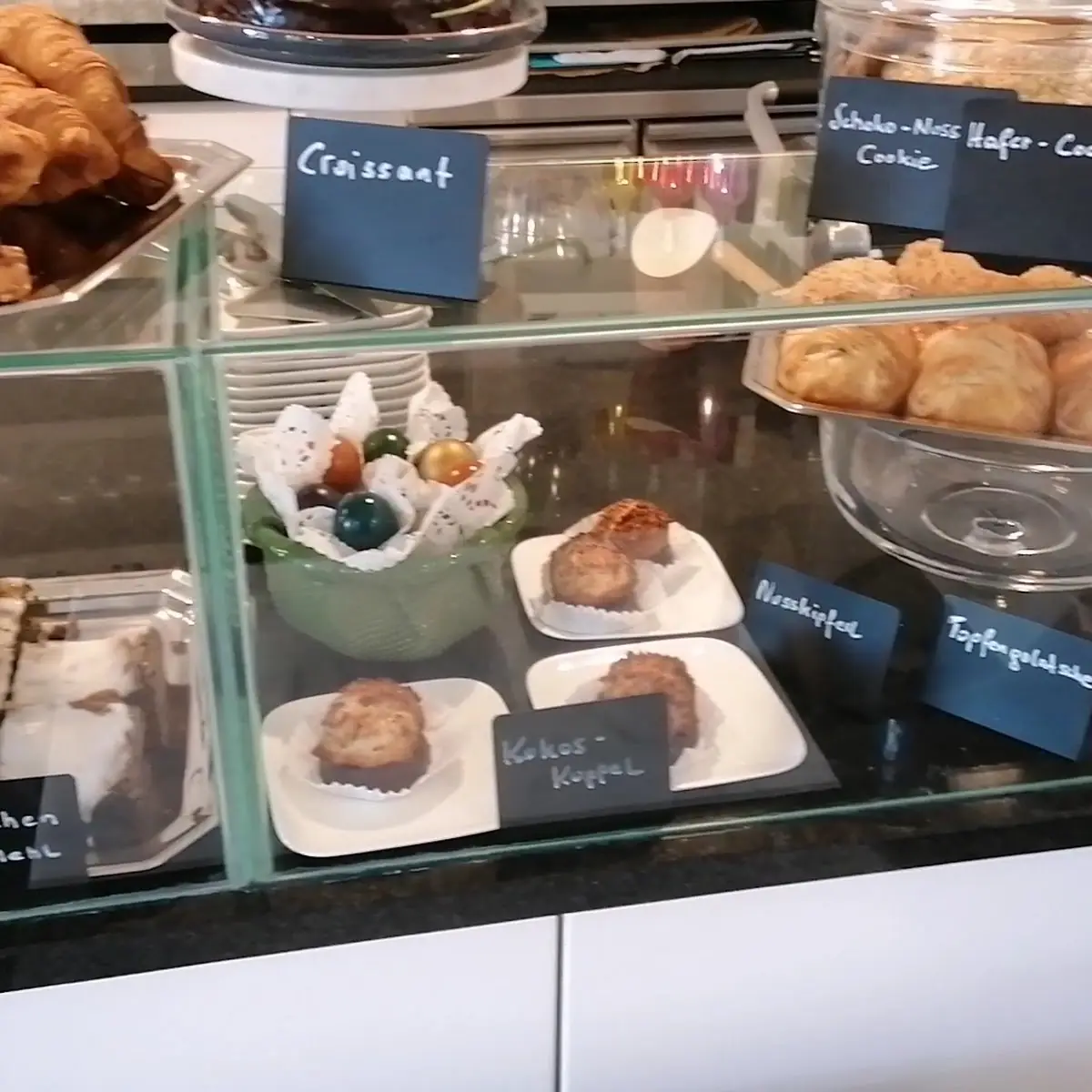 Atmosphäre, Four Beans Café 1020 - Speciality Coffee | Matcha