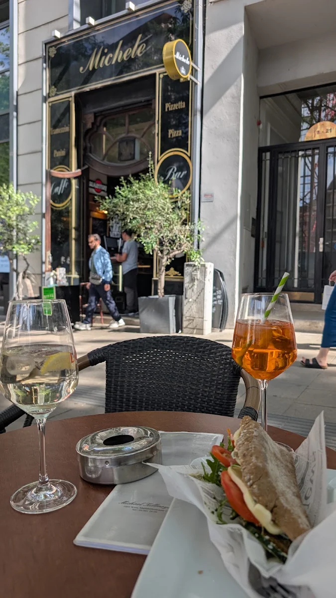 Essen und Trinken photo 1