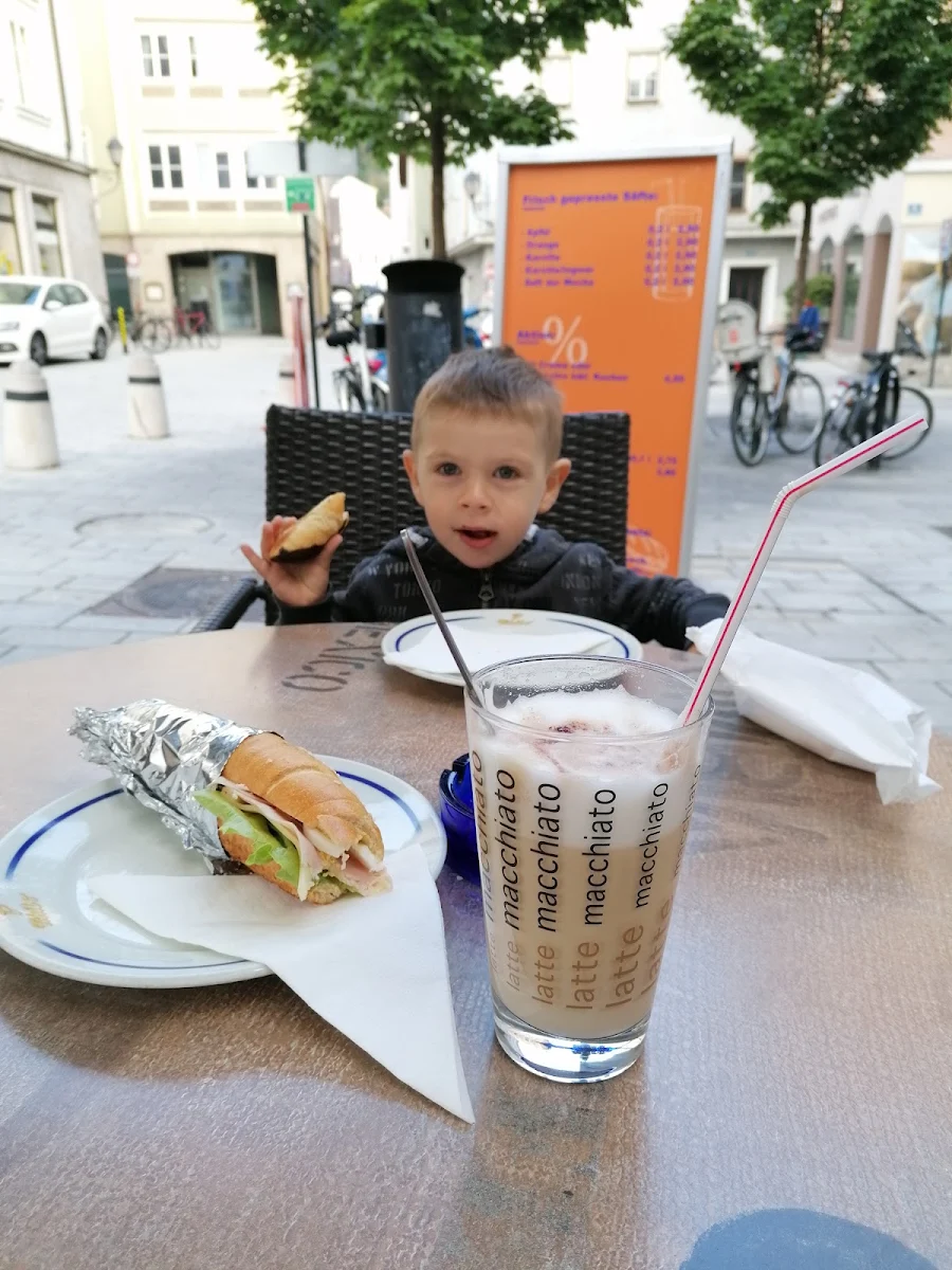 Essen und Trinken photo 2