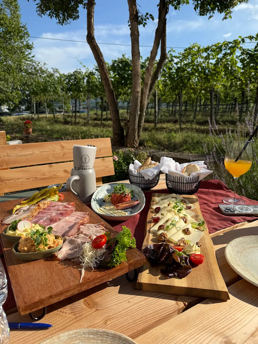 Essen und Trinken photo 2