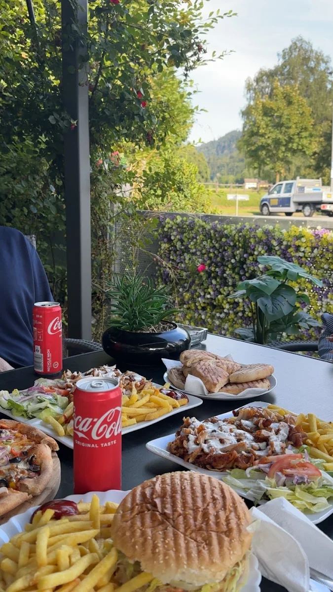 Essen und Trinken photo 2