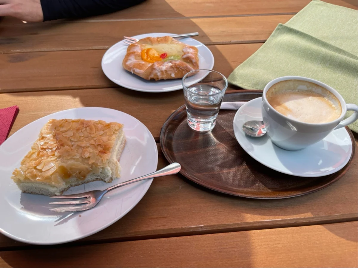 Essen und Trinken photo 2