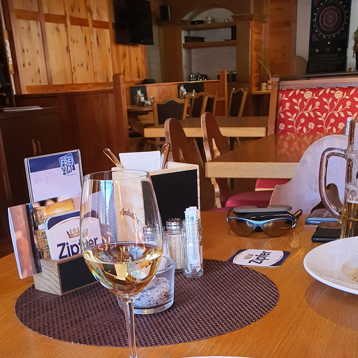 Essen und Trinken photo 2