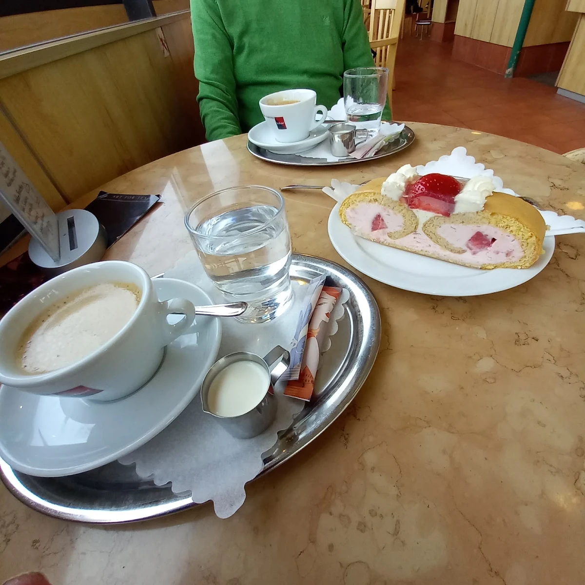 Essen und Trinken photo 2