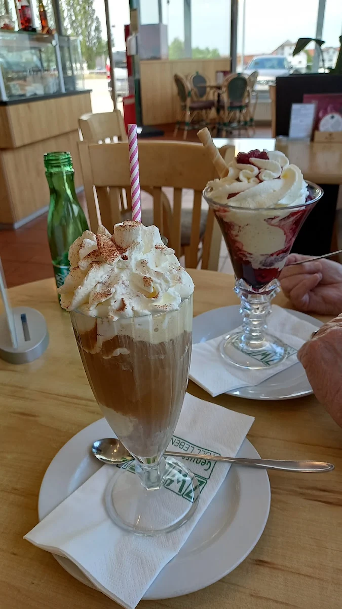 Essen und Trinken photo 3