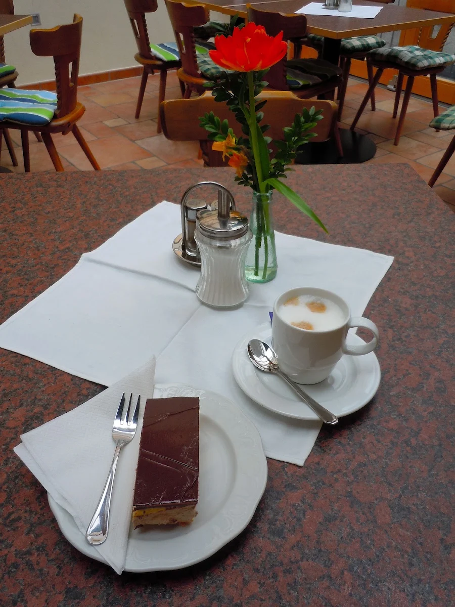 Essen und Trinken photo 2