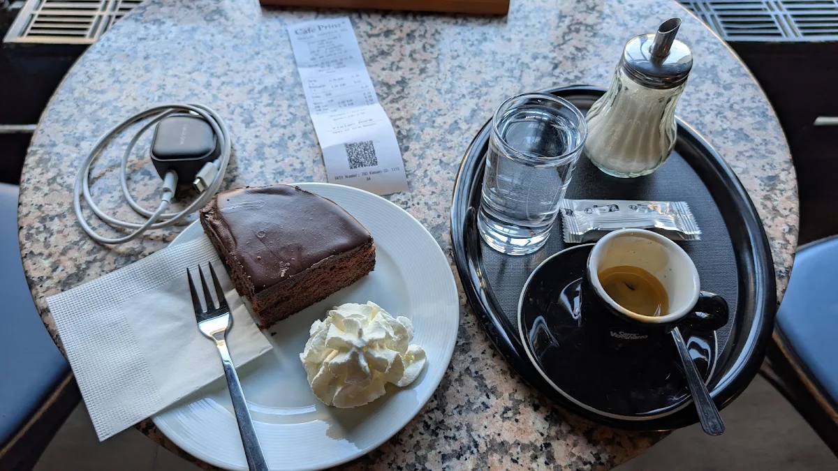Essen und Trinken photo 3