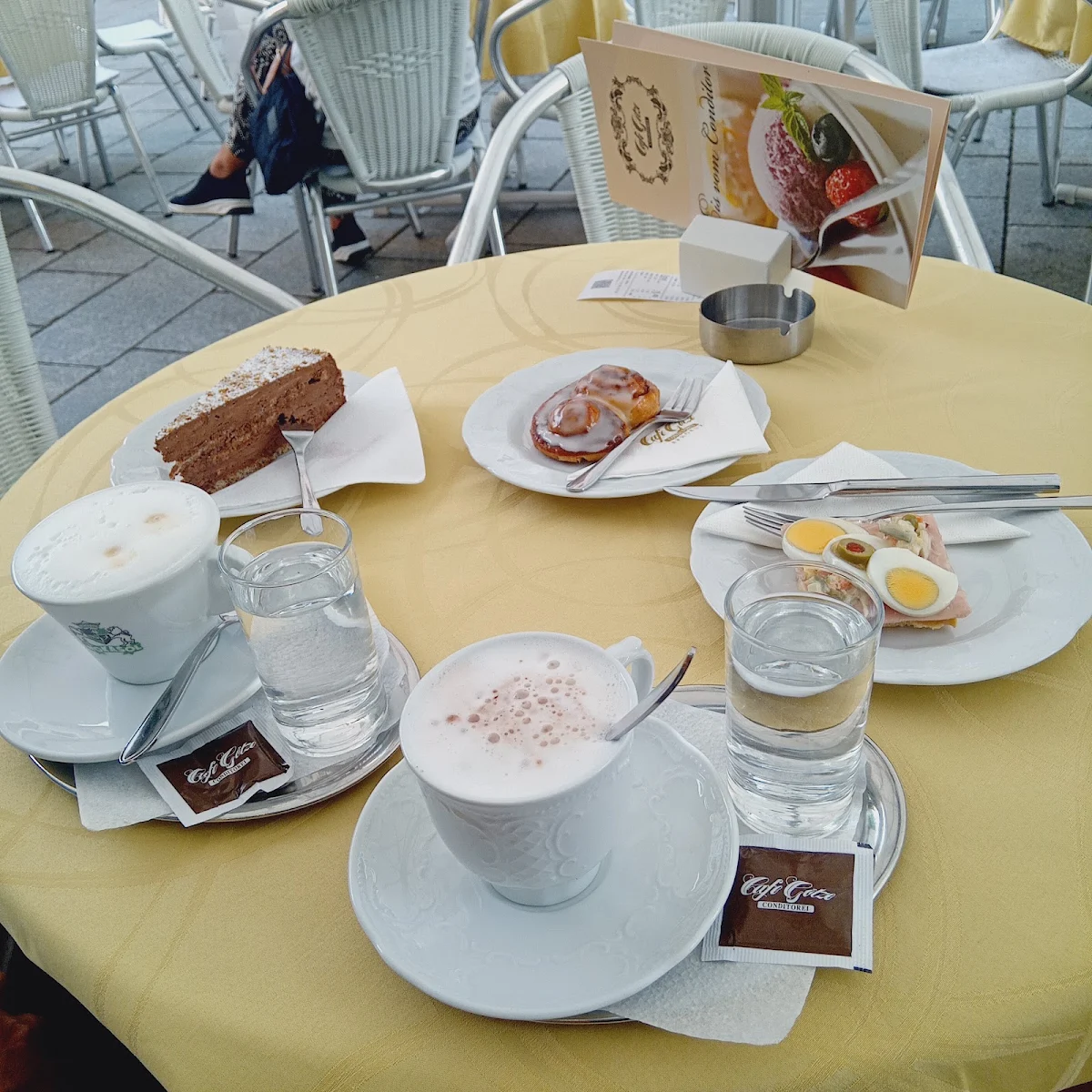 Essen und Trinken photo 1