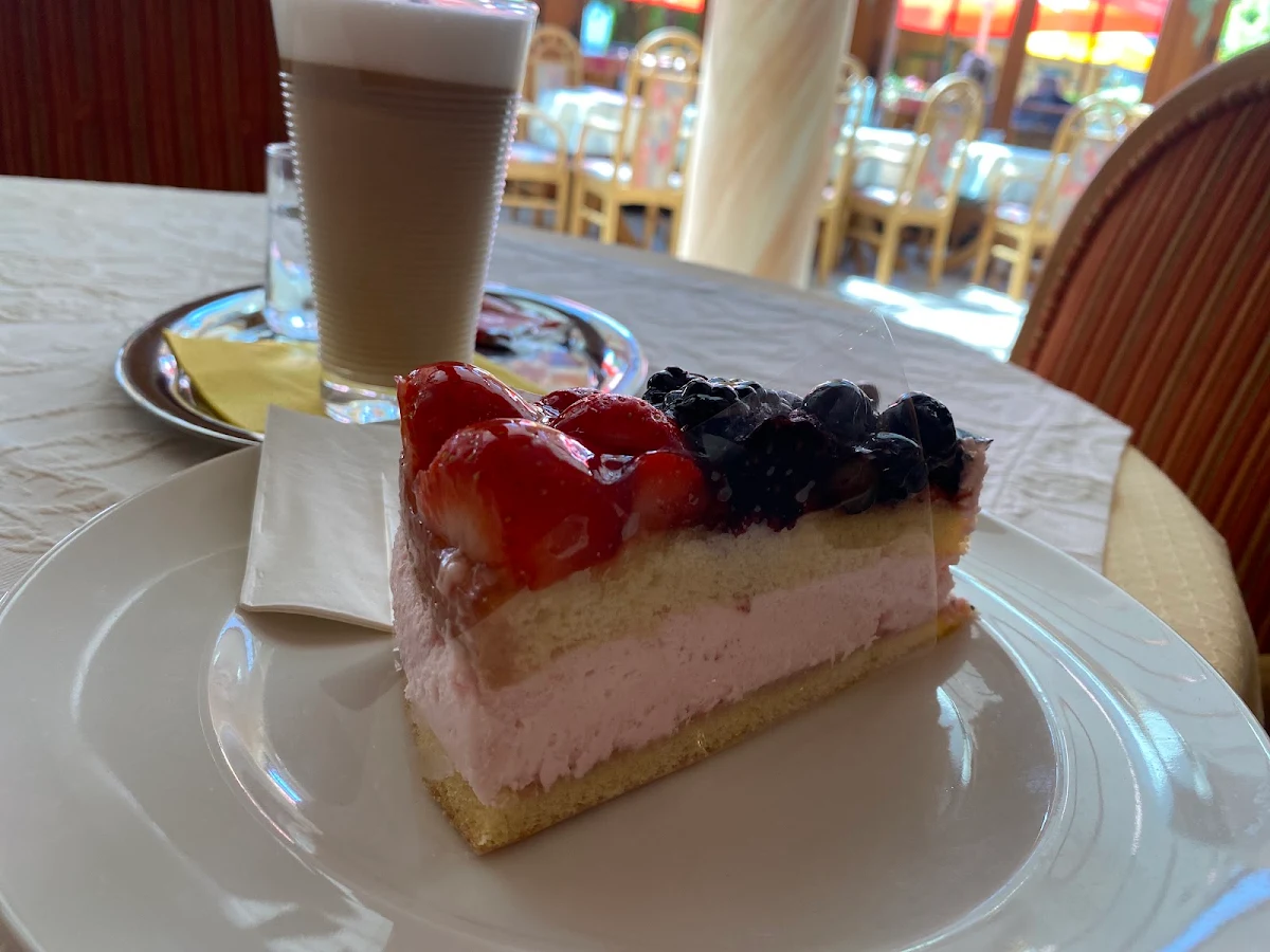 Essen und Trinken photo 2