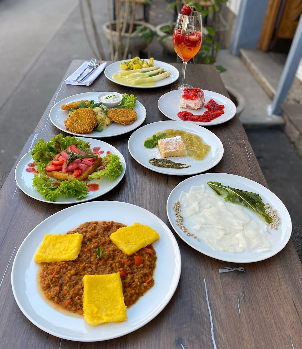Essen und Trinken photo 1