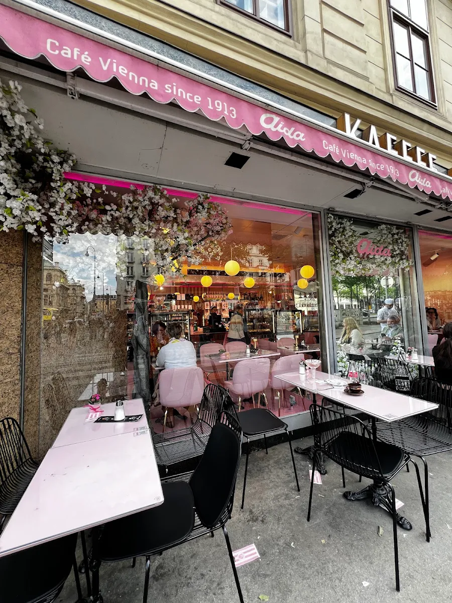 Café-Konditorei Aida Titelbild