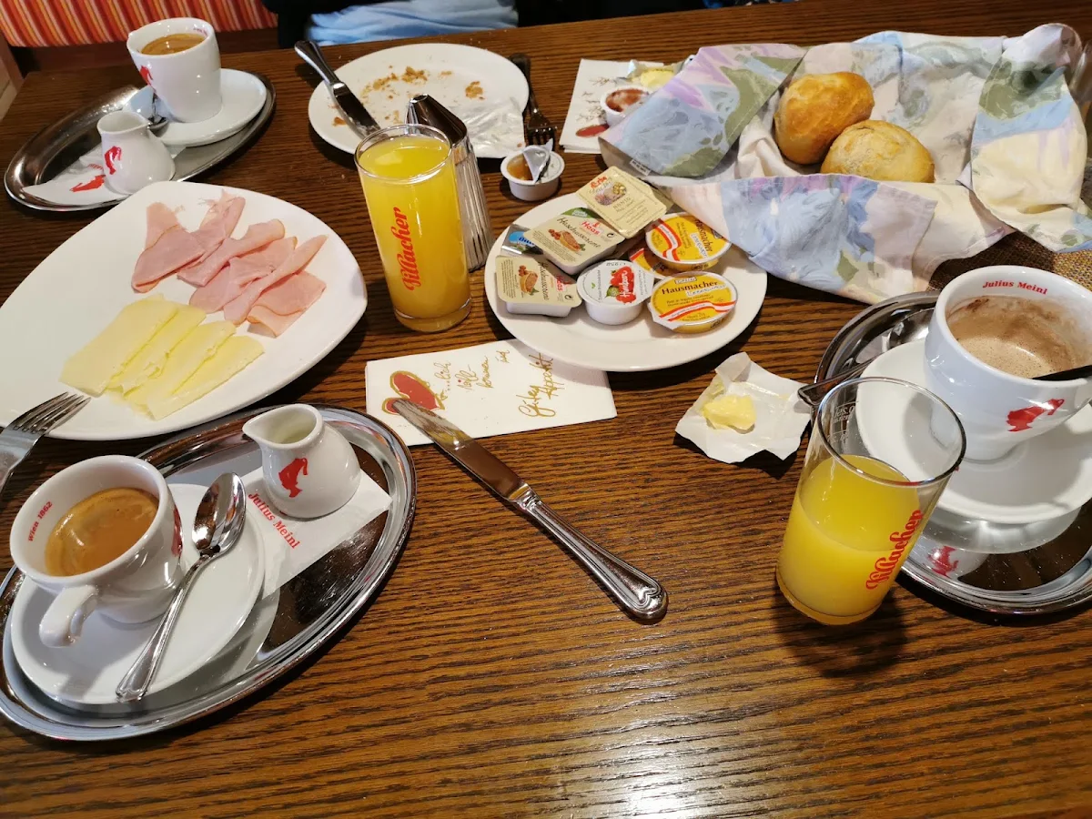 Essen und Trinken photo 2