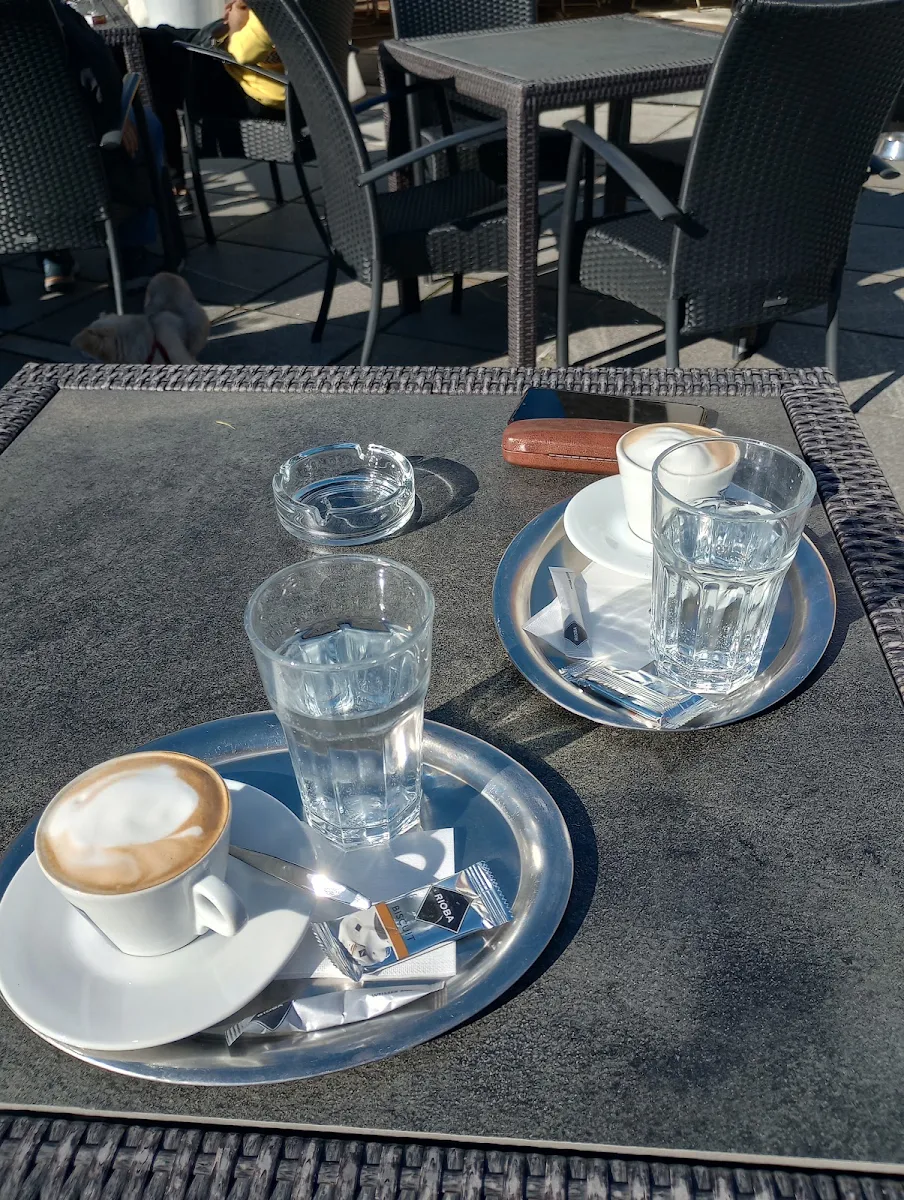 Essen und Trinken photo 1